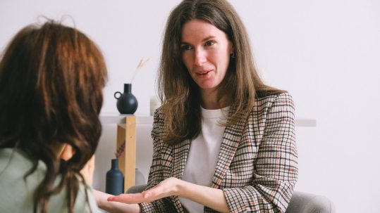 Fast Forward People in Motion / duurzame inzetbaarheid, loopbaancoaching, loopbaanbegeleiding management ontwikkeling blijf in gesprek dialoog voeren